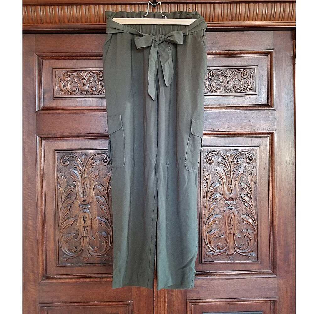 LIKE NEW Loft Tie Waist Paperbag Pants